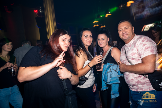 260822_UE30_summer-27.png